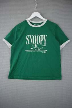 Uniqlo Womens Snoopy Ringer Tee Peanuts Medium